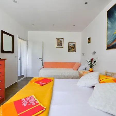 Apartments Bulovic In The Very Center Of Split Guest house