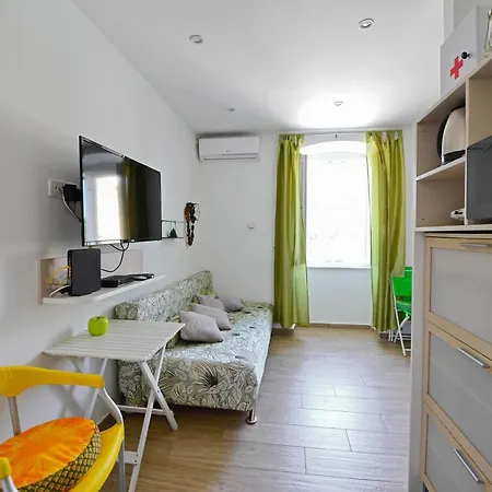 Bulovic In The Very Center Of * 스플리트