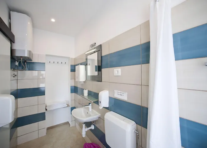 Gasthof Bulovic In The Very Center Of