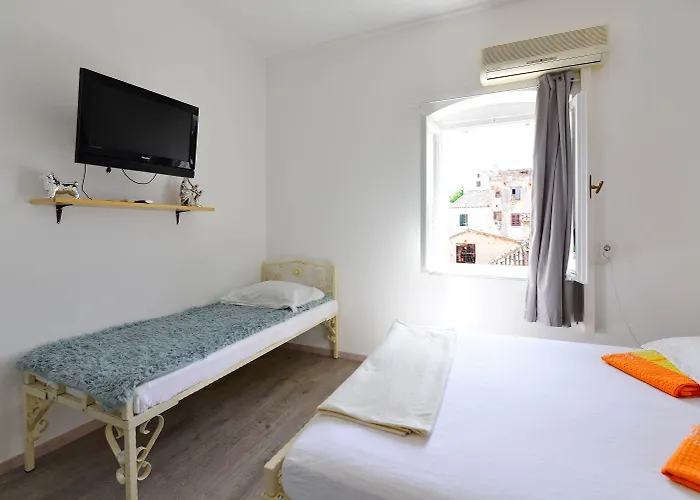 Gasthof Bulovic In The Very Center Of *