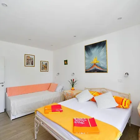 Bulovic In The Very Center Of